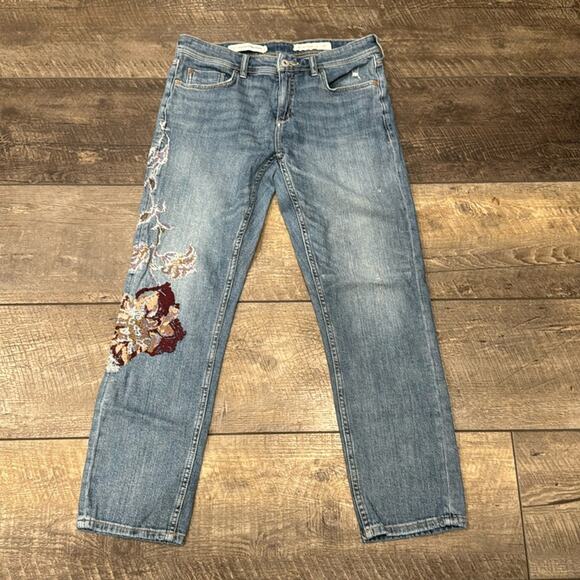 Pilcro Mid Rise Slim Boyfriend Jeans Embroidered Medium Wash Size 28 - Picture 3 of 11